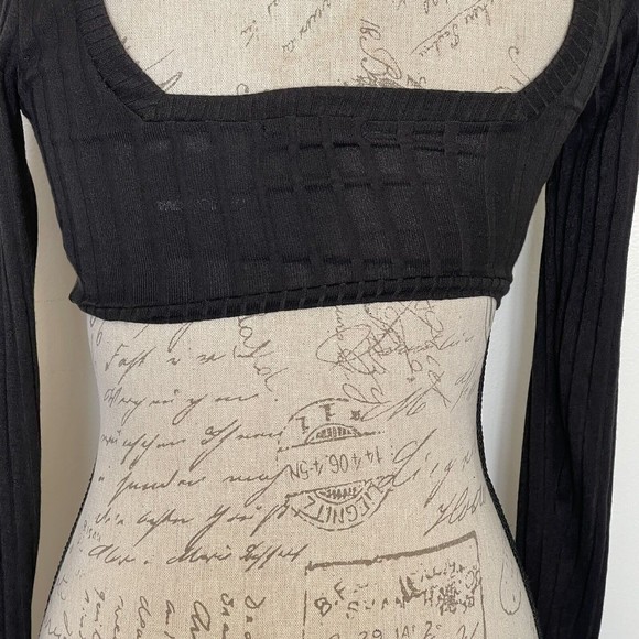 Fashion Nova Womens Black Ribbed Cropped Long Sleeve Top Size XS NWT Stretch - Picture 8 of 14